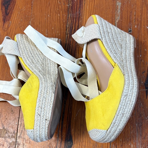 Lane Bryant Yellow Espadrille Wedge Sandals Size 10 Wide - Picture 4 of 8